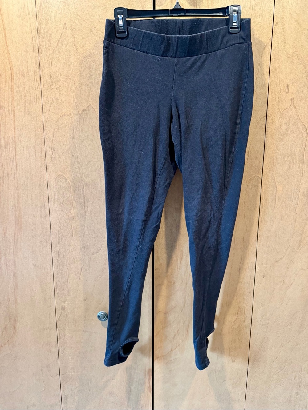 2/$15 torrid size 0 Black Stirrup yoga leggings